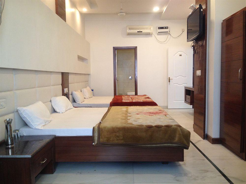 Namaskar Residency Hotel Amritsar Exterior foto