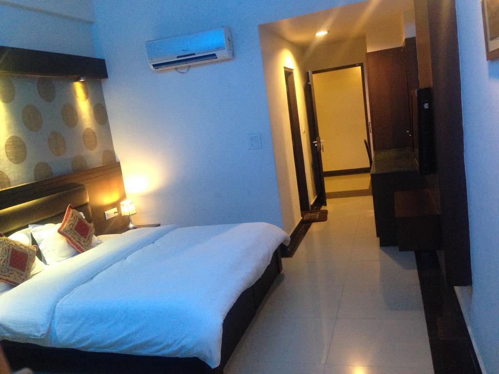 Namaskar Residency Hotel Amritsar Exterior foto