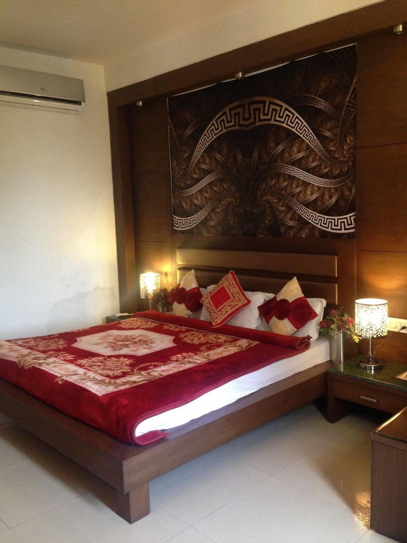 Namaskar Residency Hotel Amritsar Exterior foto